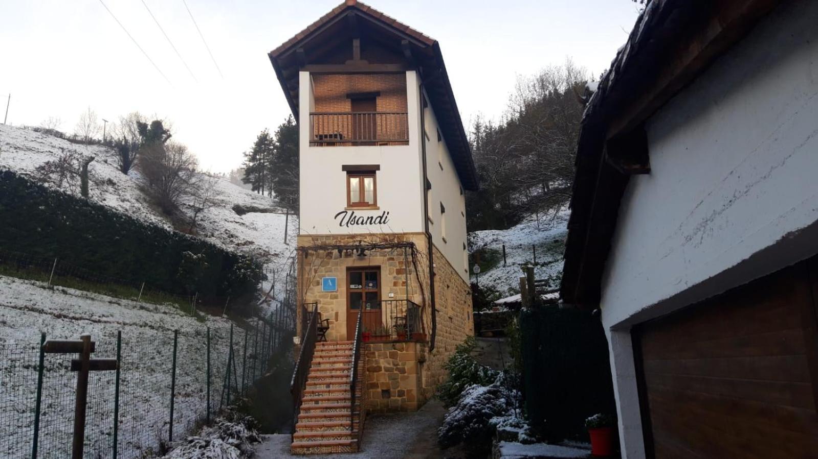 Albergue Usandi Auto Check-In Ziortza-Bolibar Zewnętrze zdjęcie
